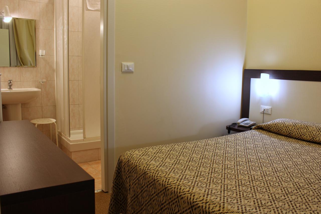 Hotel Boccascena Genoa Luaran gambar