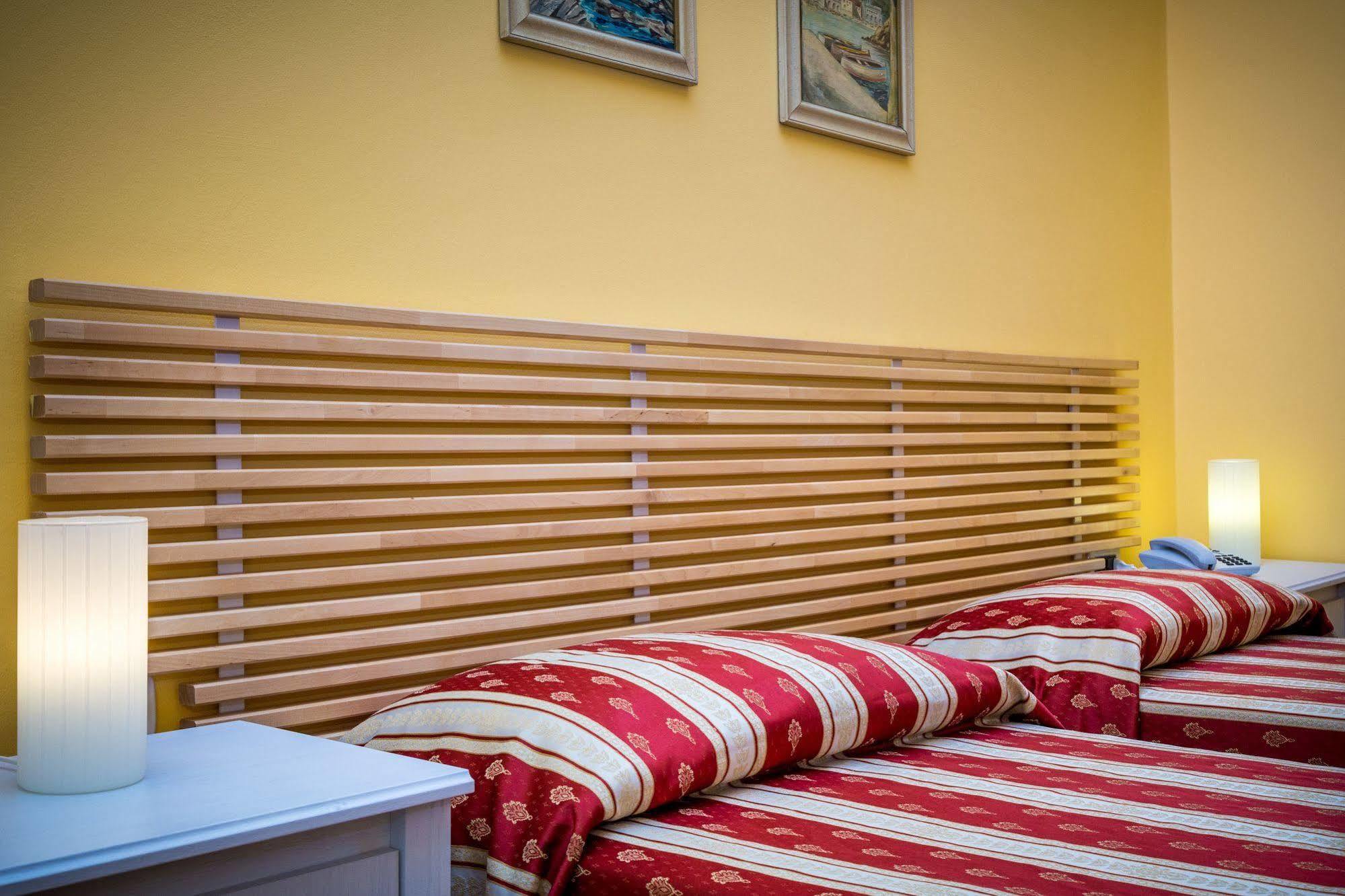 Hotel Boccascena Genoa Luaran gambar