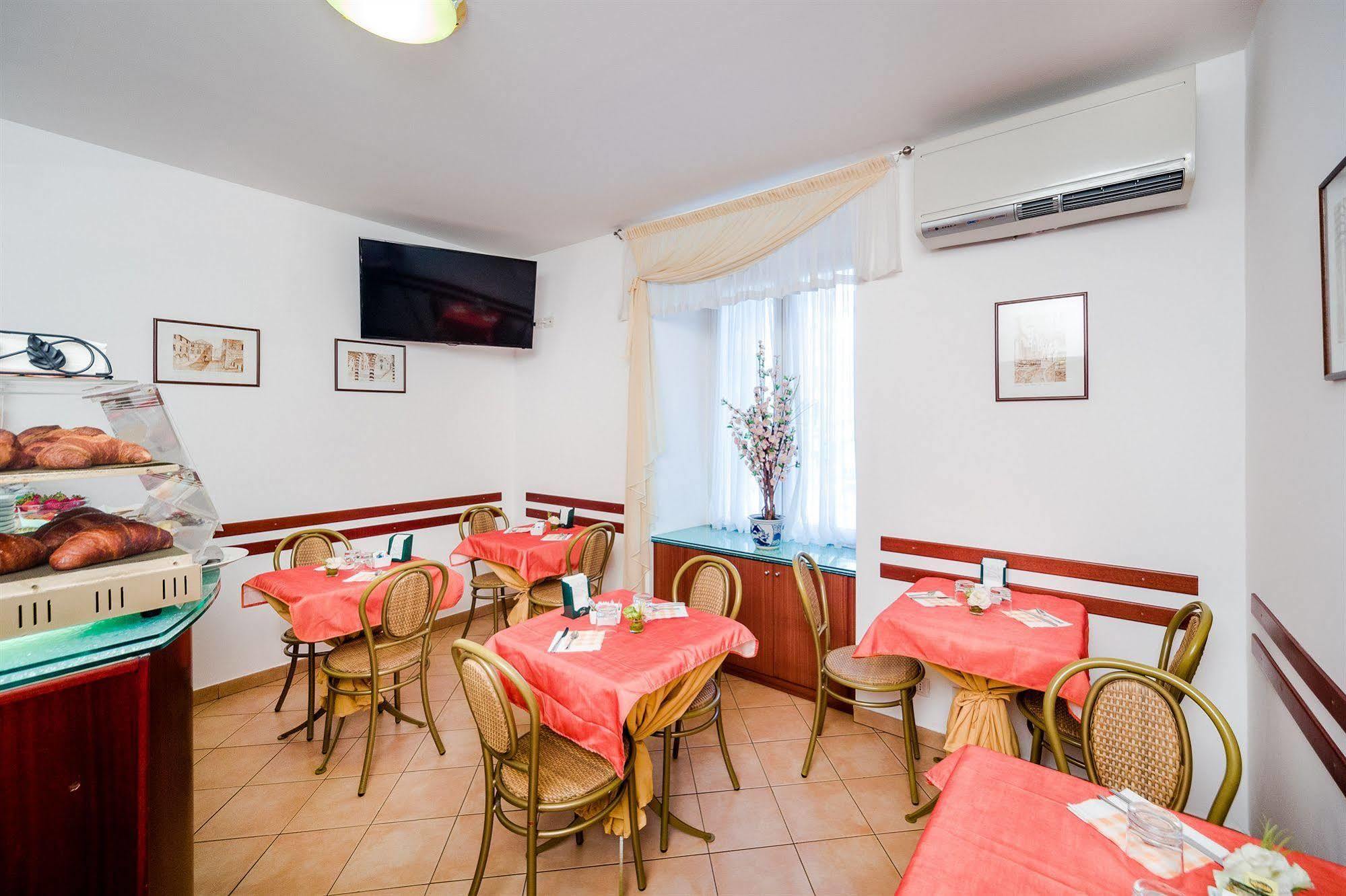 Hotel Boccascena Genoa Luaran gambar