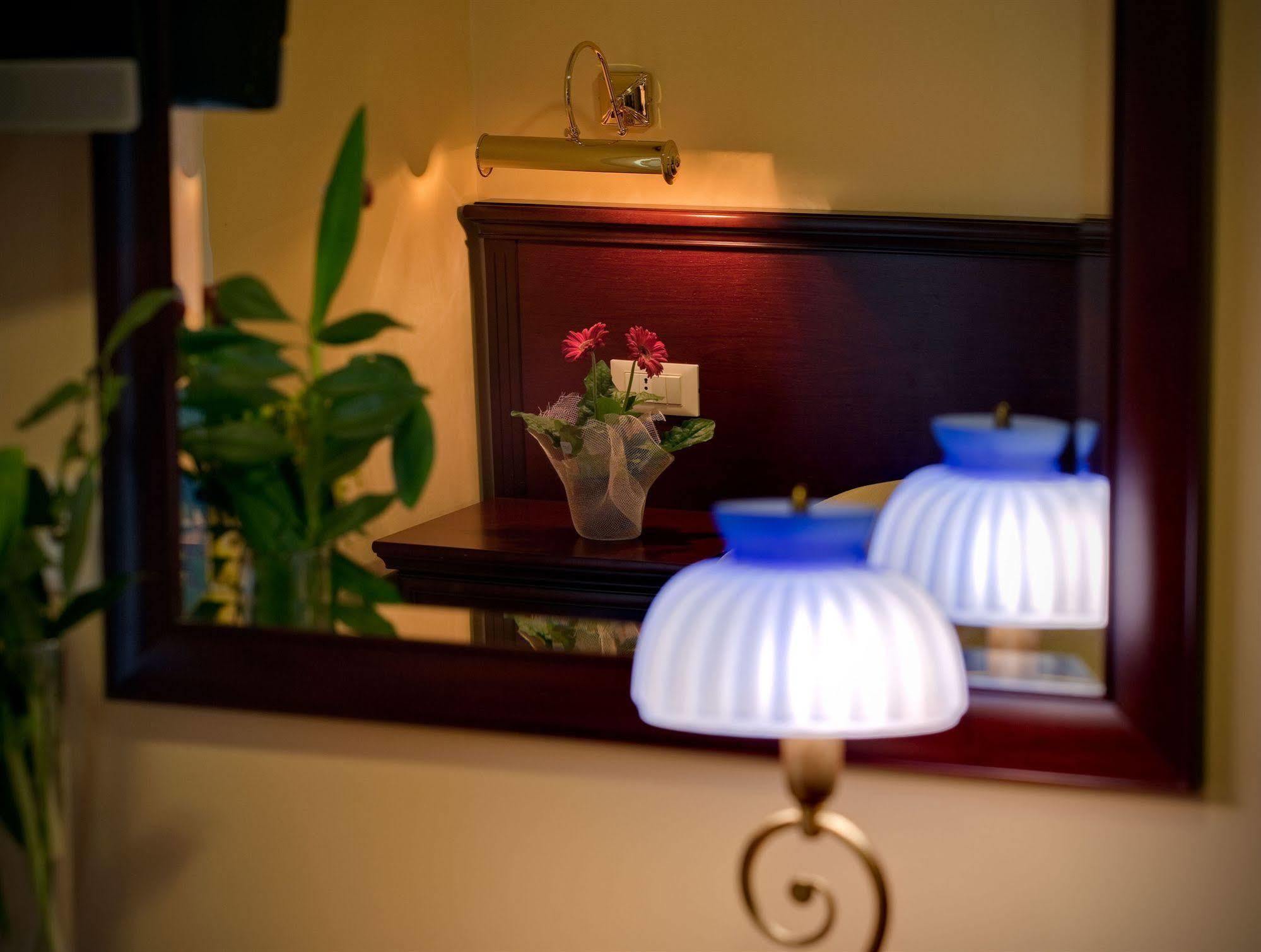 Hotel Boccascena Genoa Luaran gambar