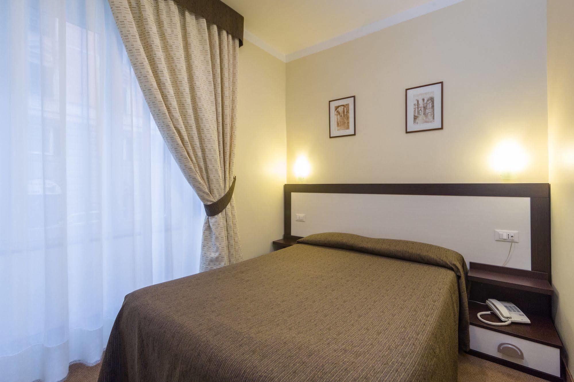 Hotel Boccascena Genoa Luaran gambar
